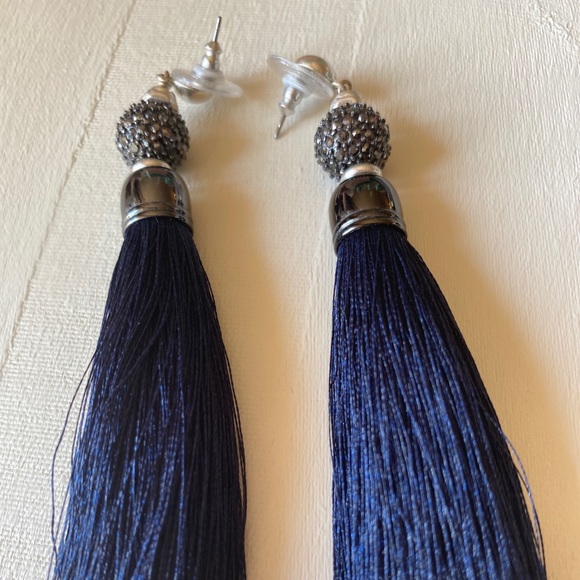 Navy blue Stella & Dot Fringe Earrings. - Picture 2 of 2